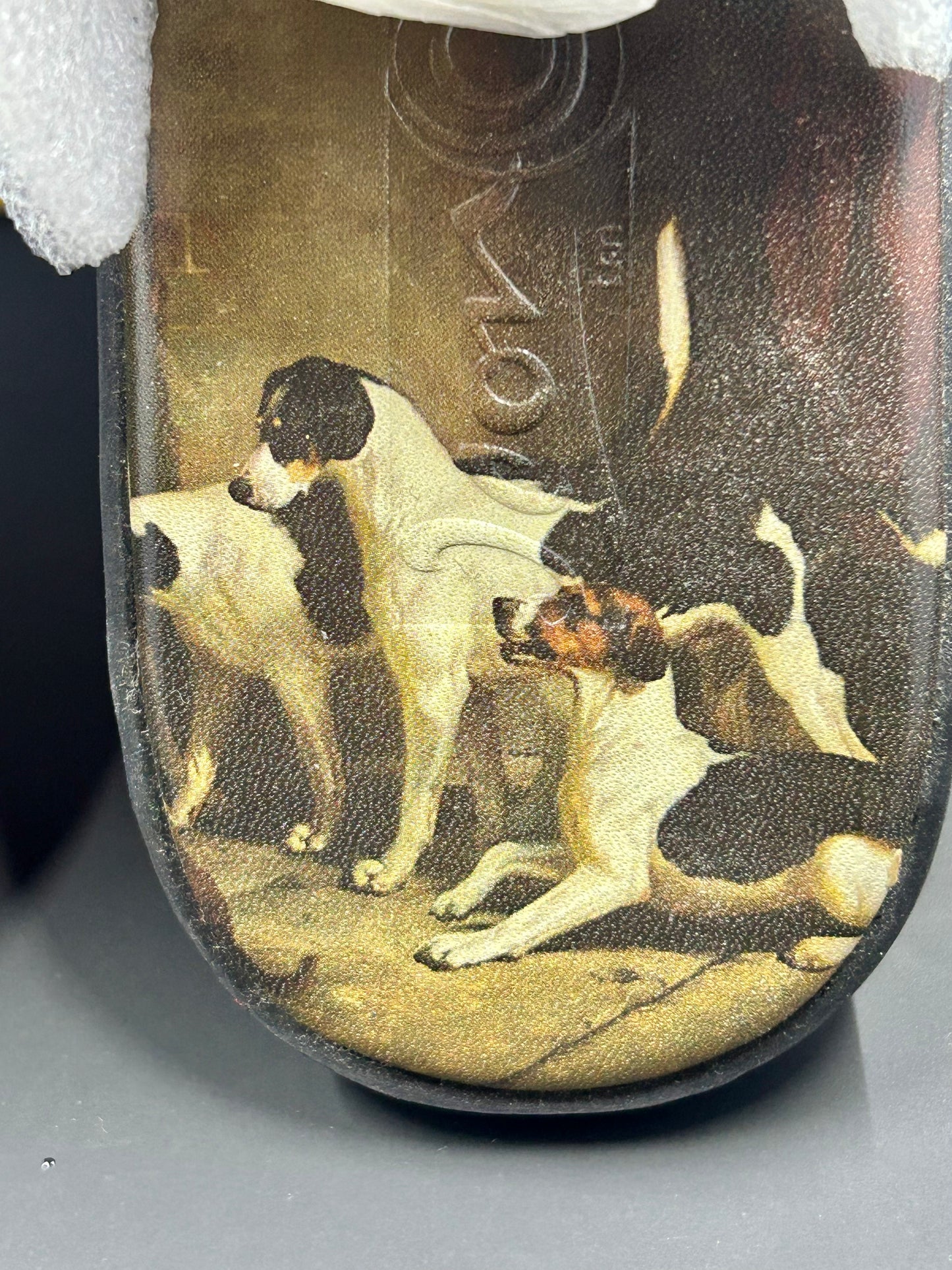 ICON Women’s Wearable Art Puckeridge Foxhounds Dog Print Low Heel Slide Leather Sandals