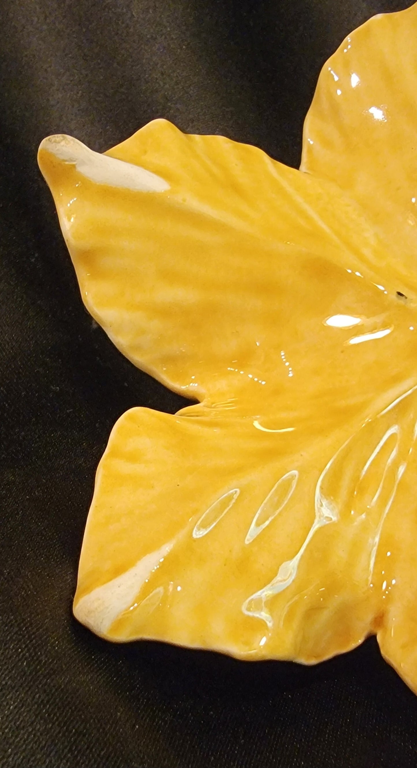 1950's Norcrest Blue Bird On A Leaf Flower Frog