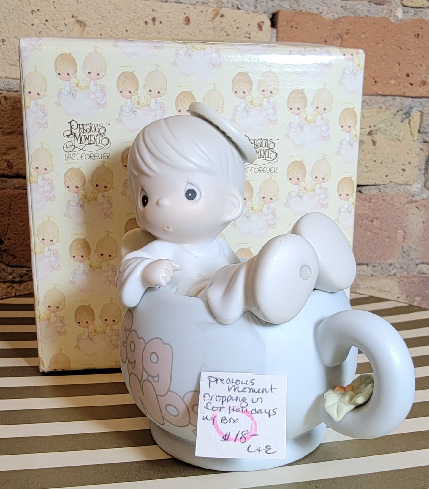 Precious Moments Dropping In For The Holidays
