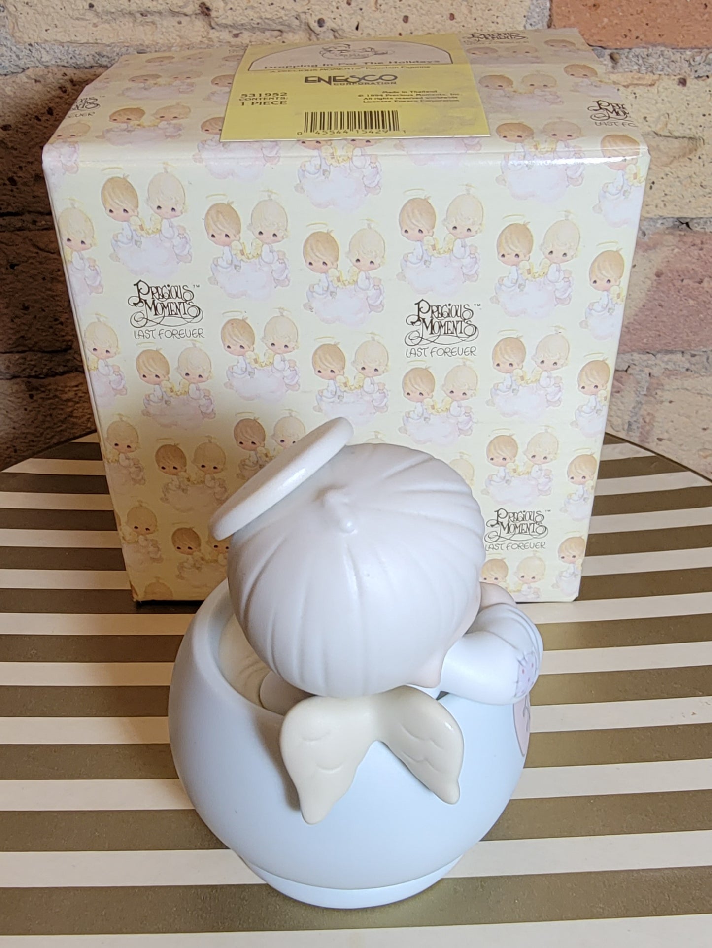 Precious Moments Dropping In For The Holidays