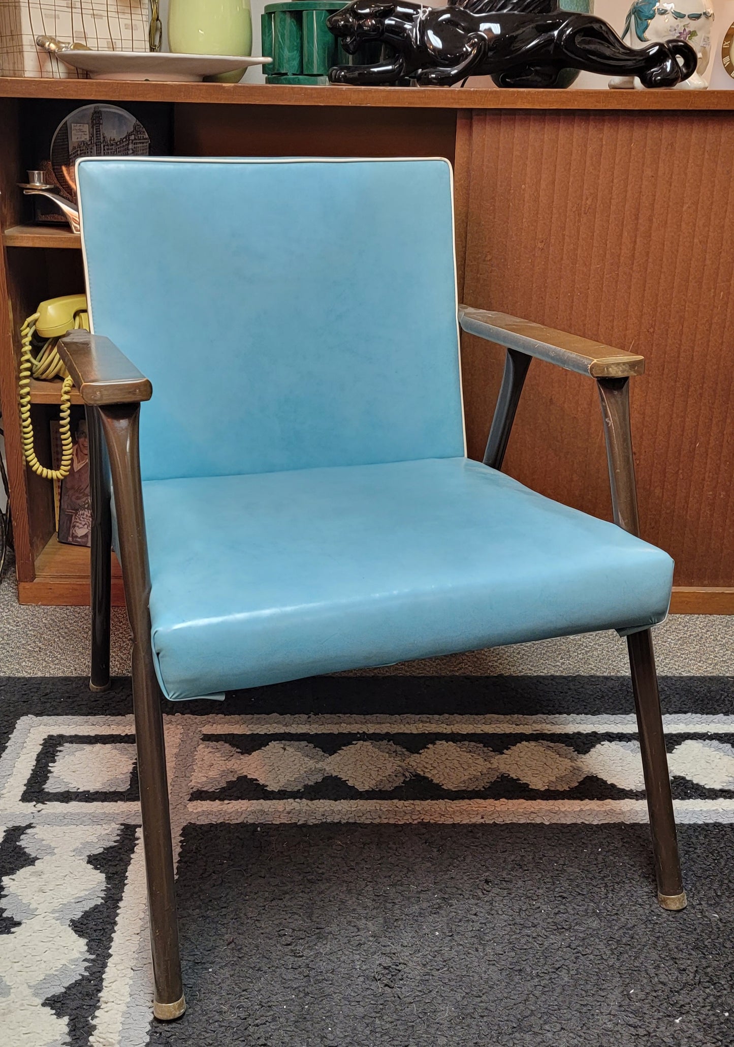 Mid Century Jonalia Chair