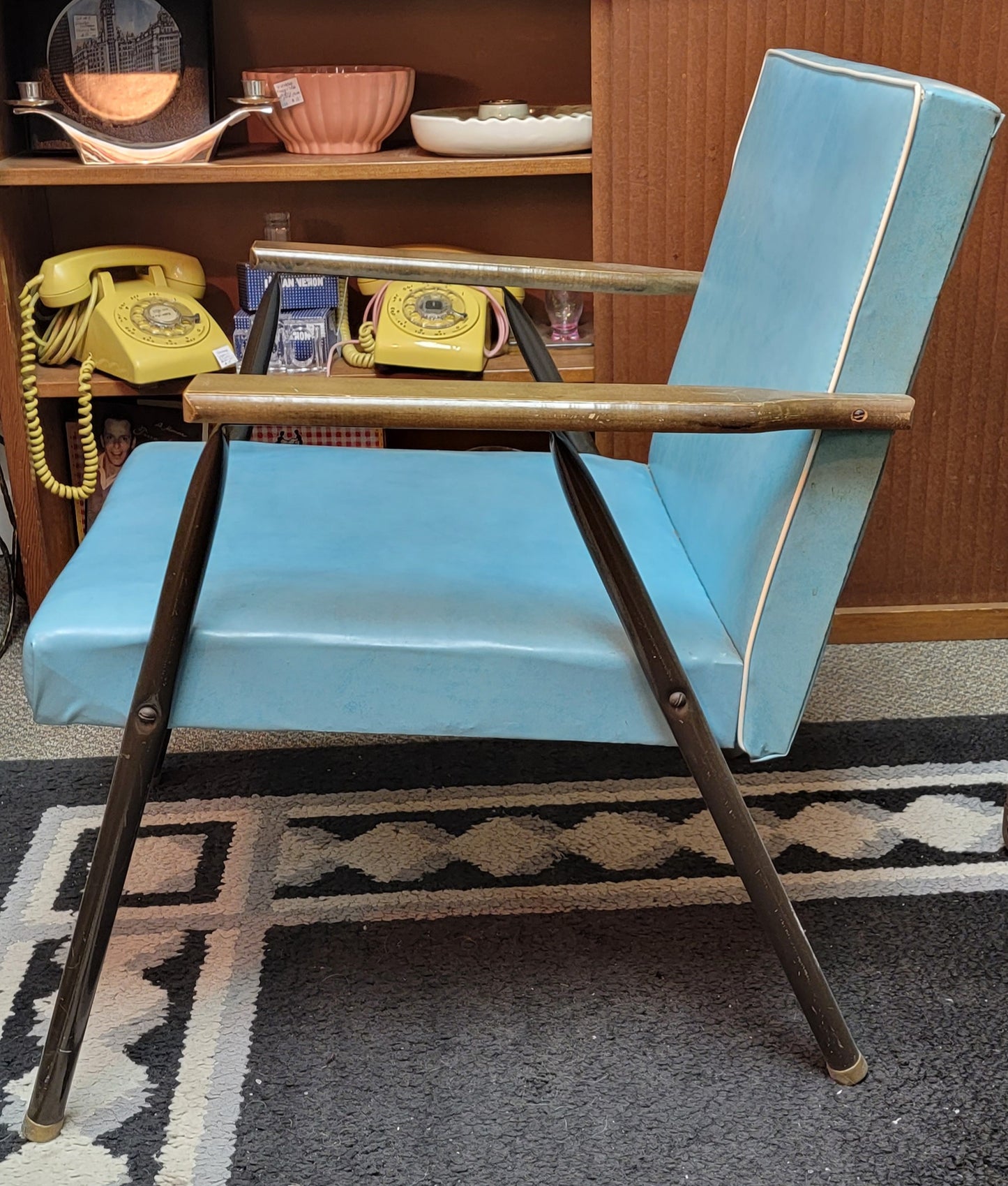 Mid Century Jonalia Chair