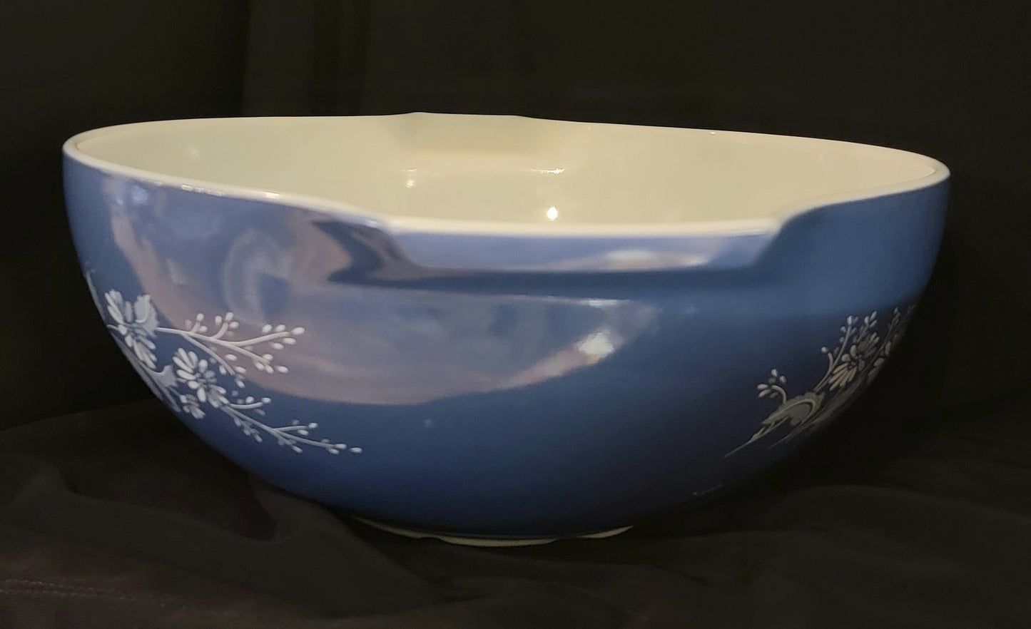 Vintage Pyrex Colonial Bowl Set