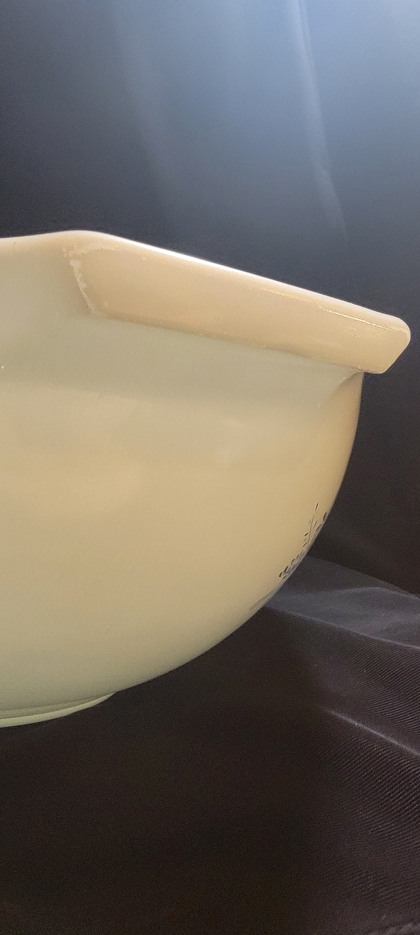 Vintage Pyrex Colonial Bowl Set