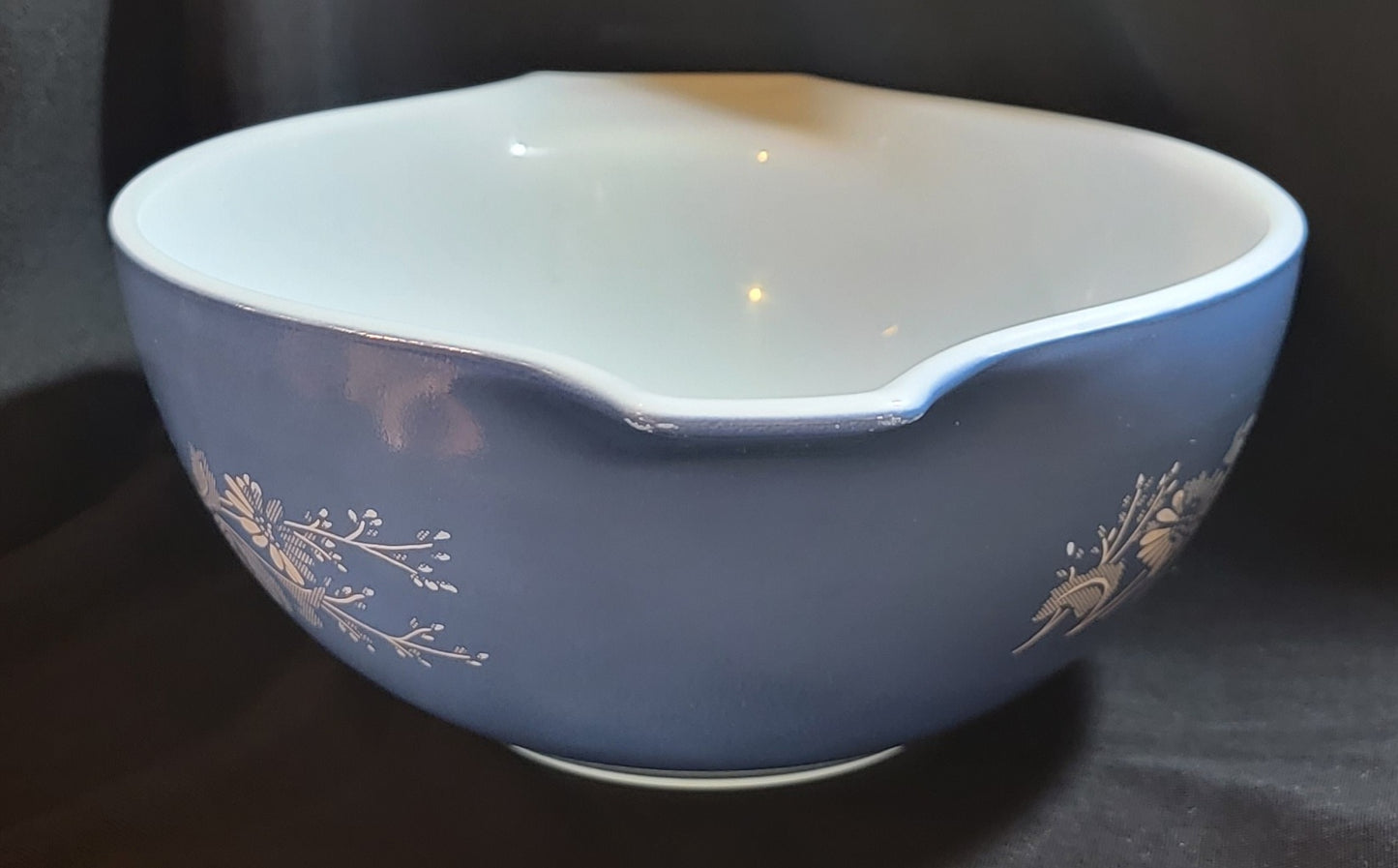Vintage Pyrex Colonial Bowl Set