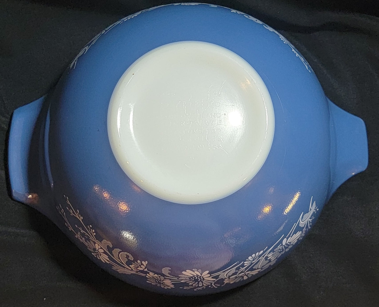 Vintage Pyrex Colonial Bowl Set