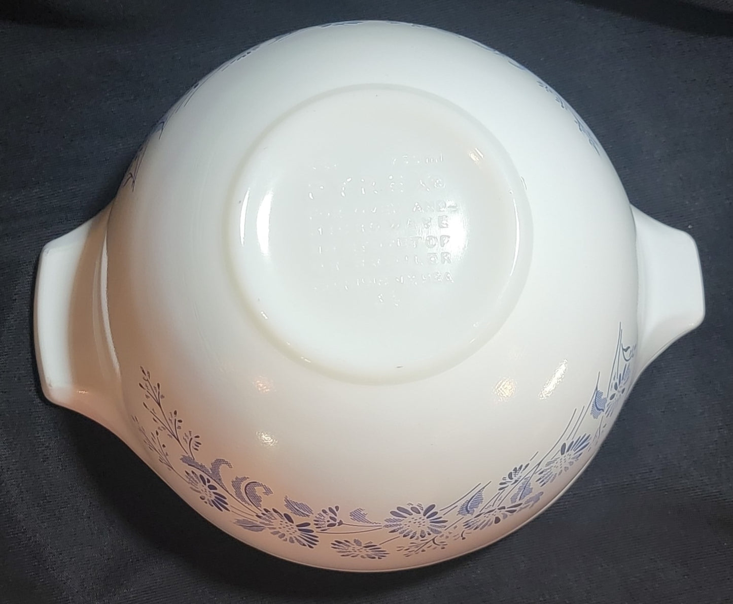 Vintage Pyrex Colonial Bowl Set