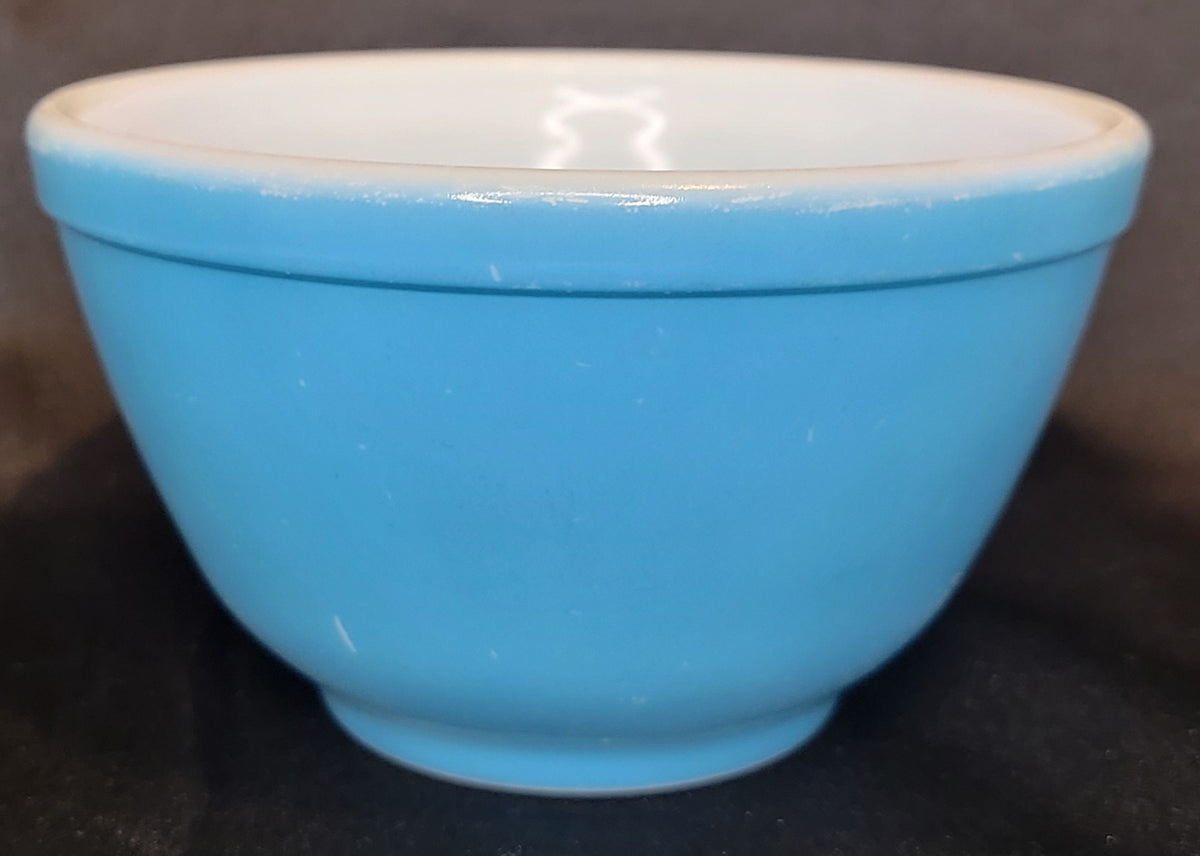 Orders Pyrex bowls 1940's