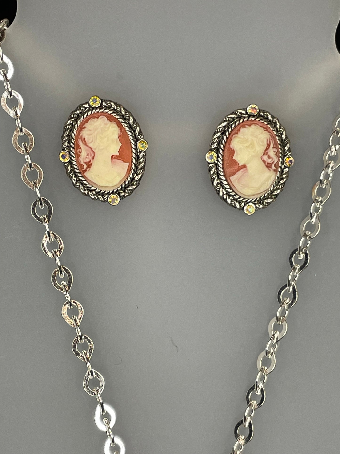 Cameo Necklace and Earing Set