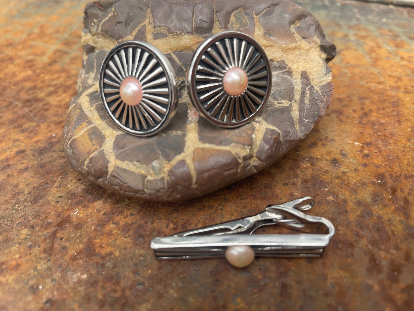 Swank Pearl Cufflink & Tie Bar Set