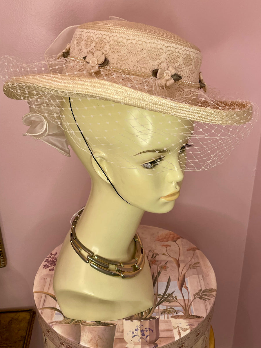 Sonni hats top