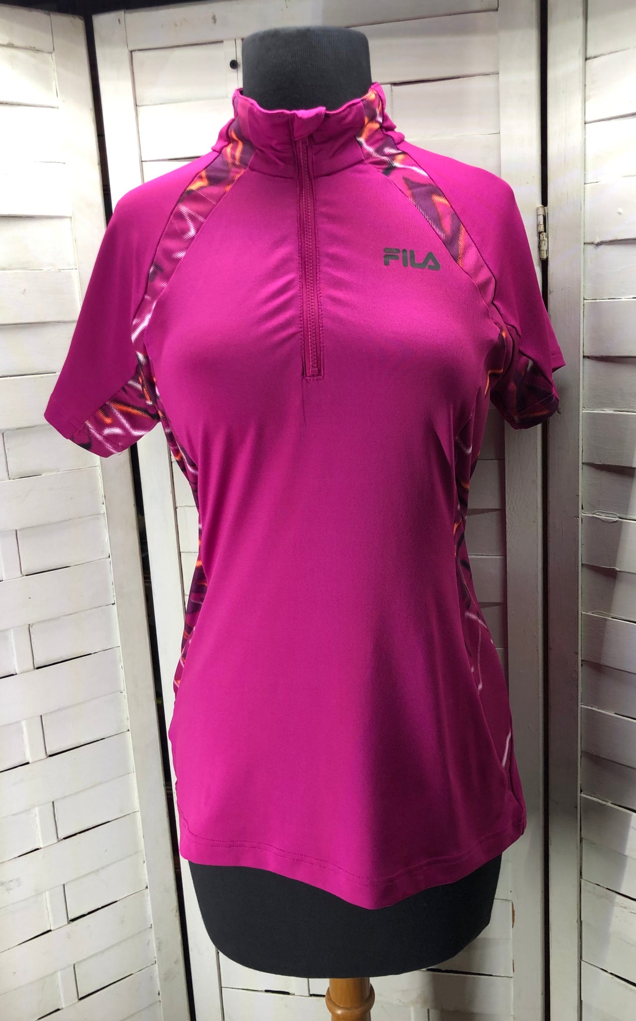 FILA Short Sleeve Women’s Half Zip Sports Shirt Fuchsia with Print Size Medium