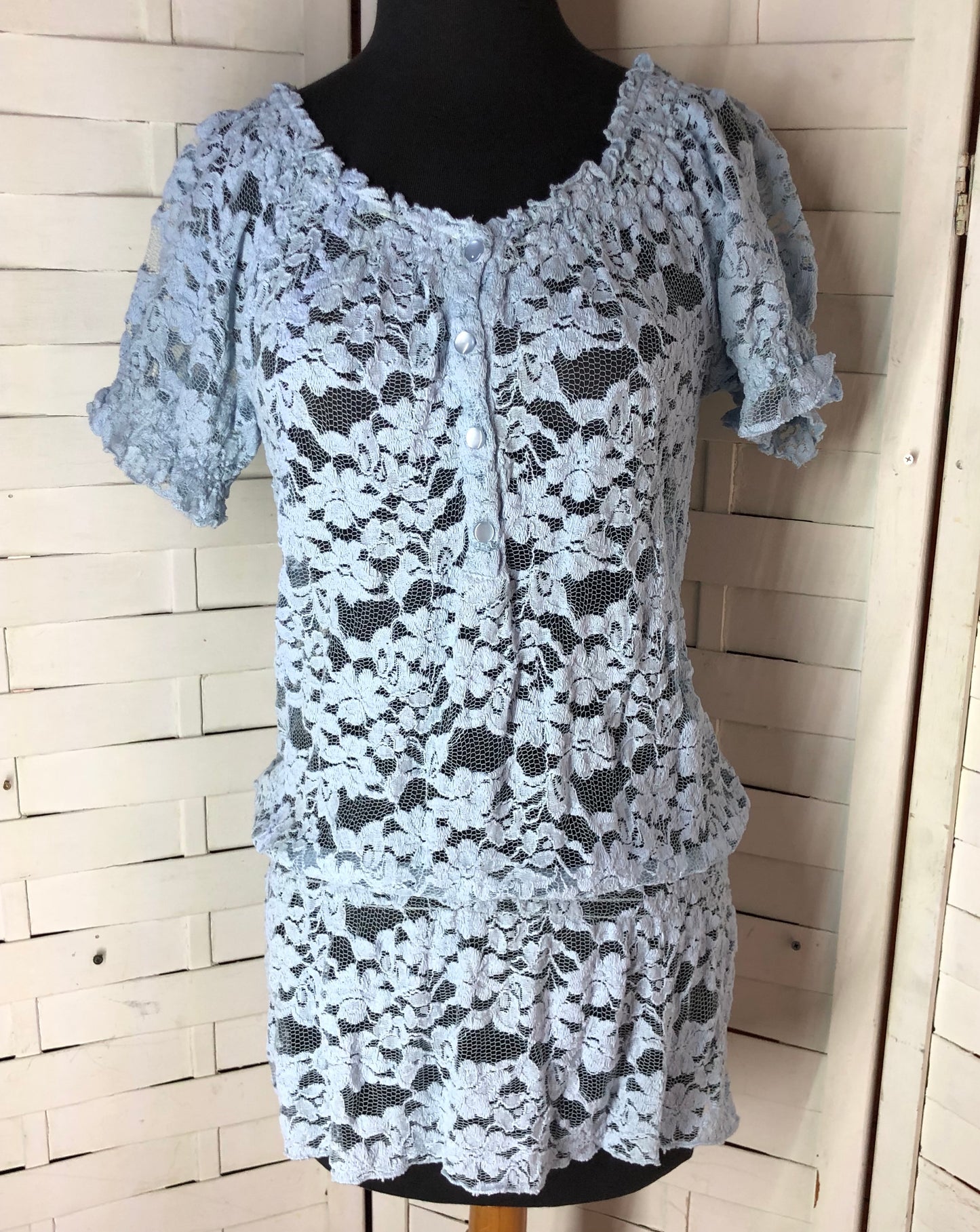 NY Collection Powder Blue Short Sleeve Ruffle Lace Blouse Size S