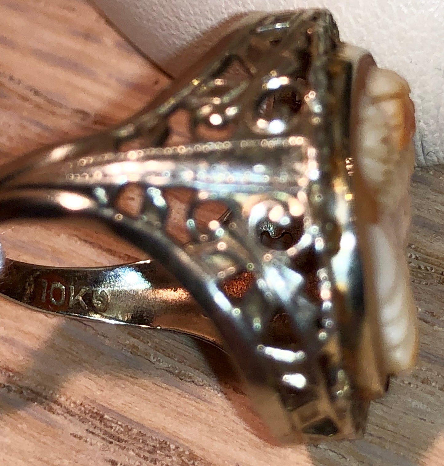 Art Deco 10k White Gold Vintage Carved Shell Cameo Ring