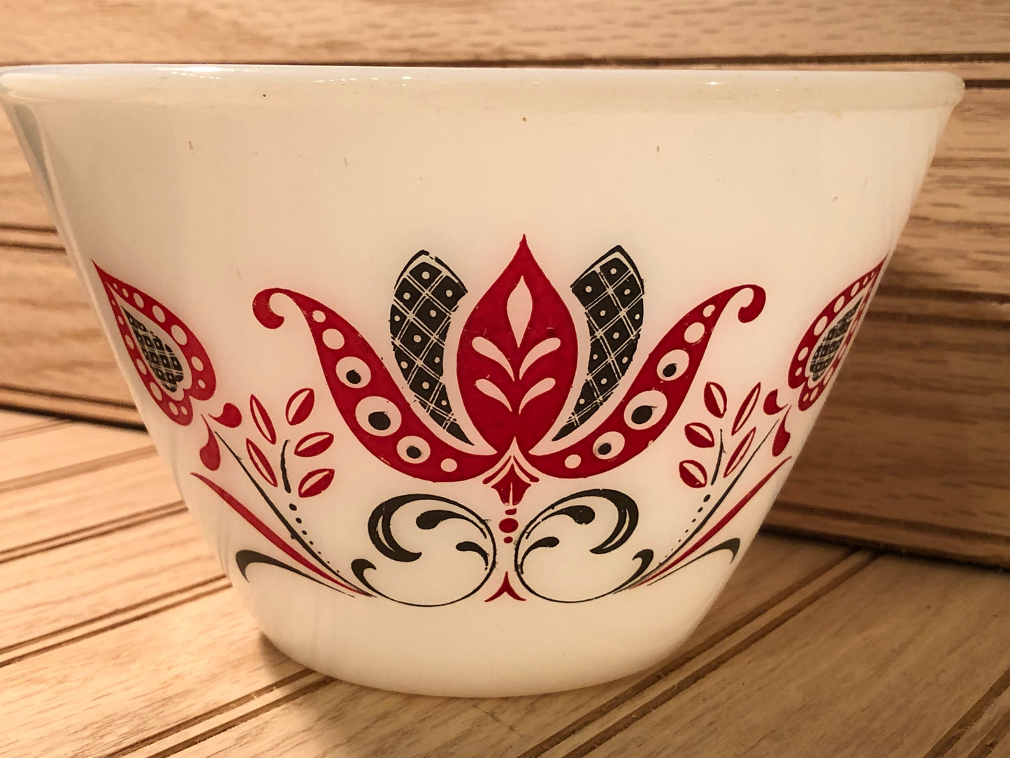 Fire King Modern Tulip Mixing Bowl Set