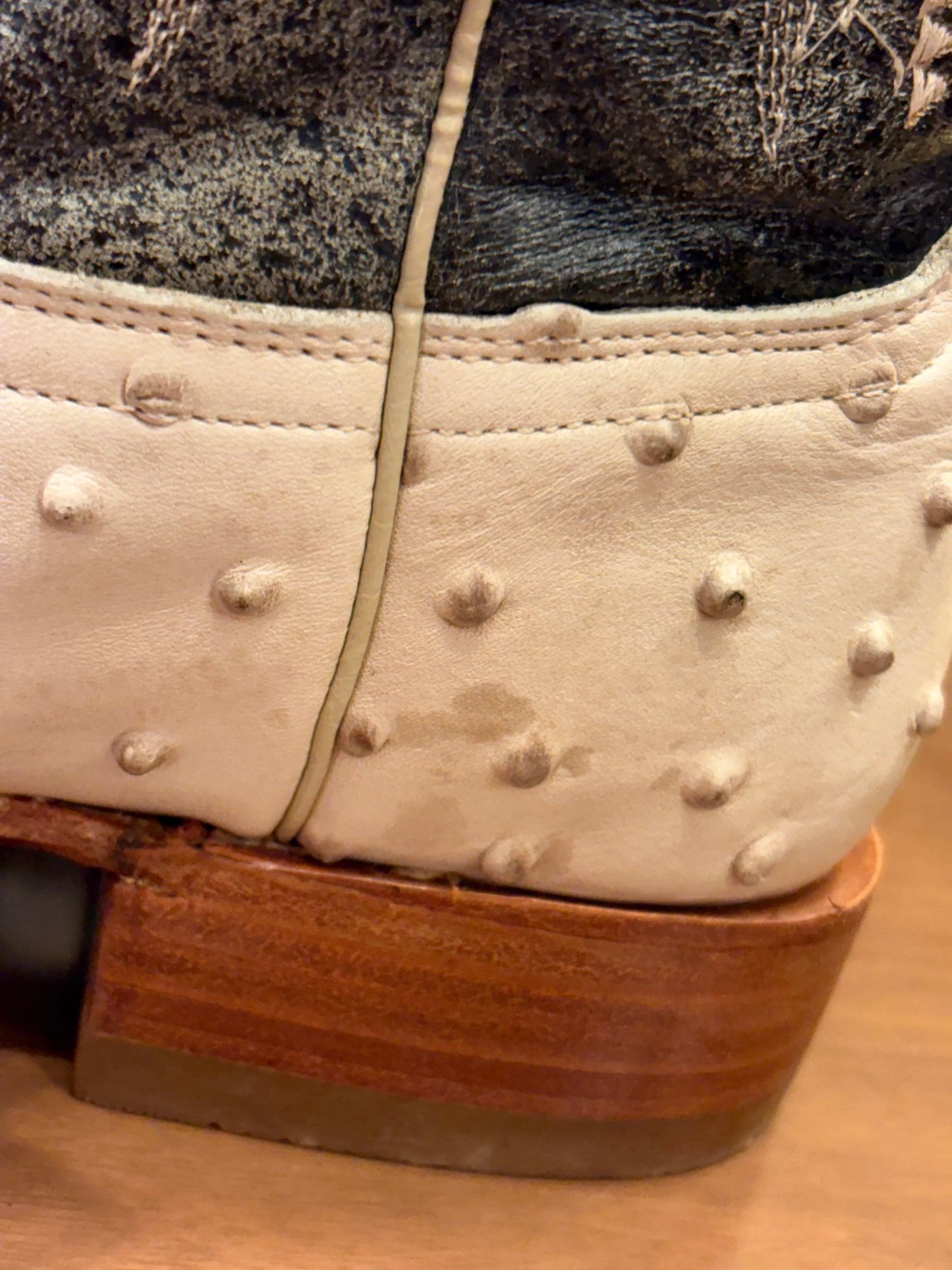New El General Ostrich Leather Cowboy Boots 7