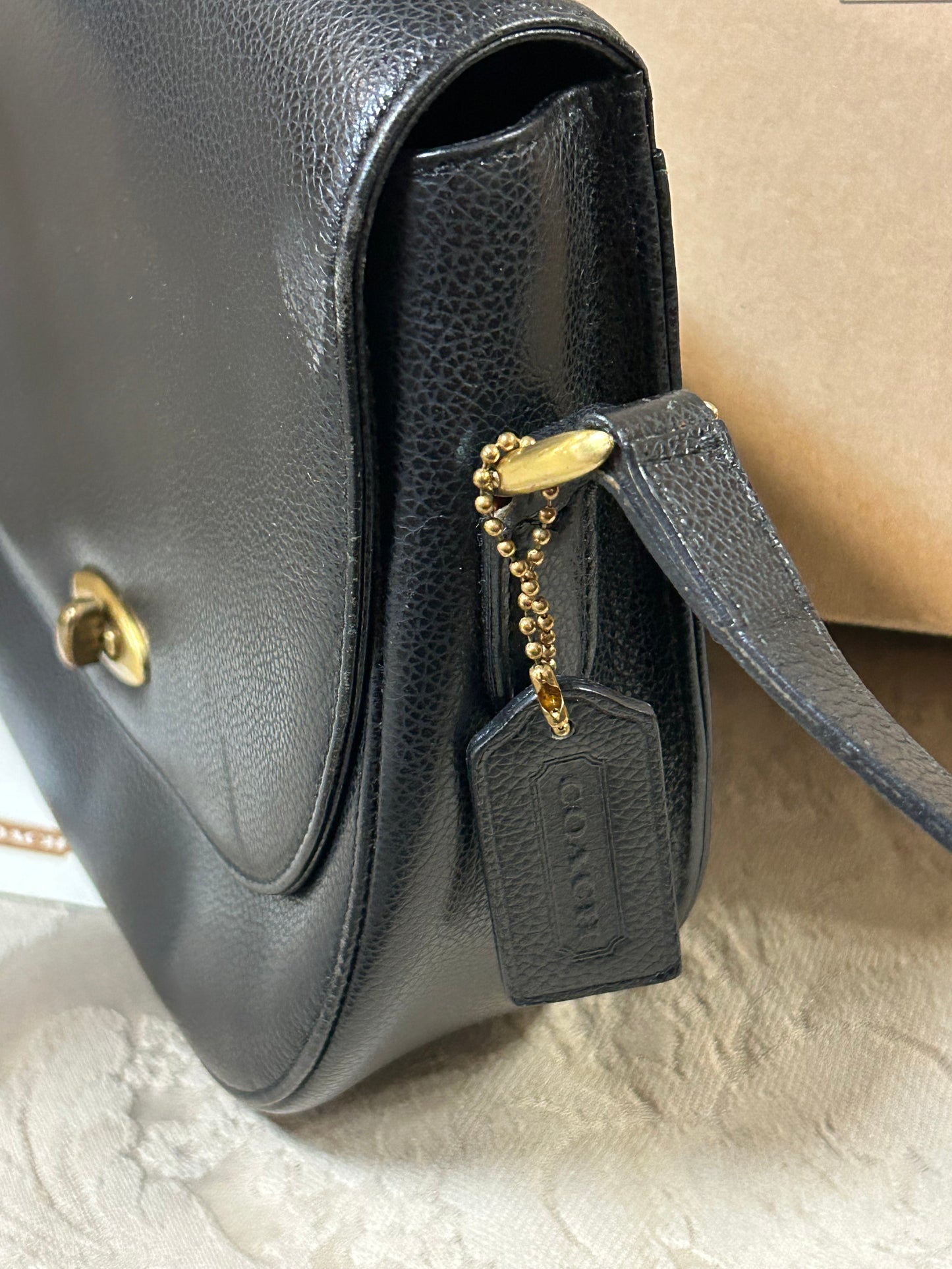 Coach Pebble Leather Madison Carlyle 4401 Flap Crossbody Handbag Black Purse Box