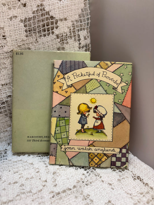 A Pocketful of Proverbs by Joan Walsh Anglund book