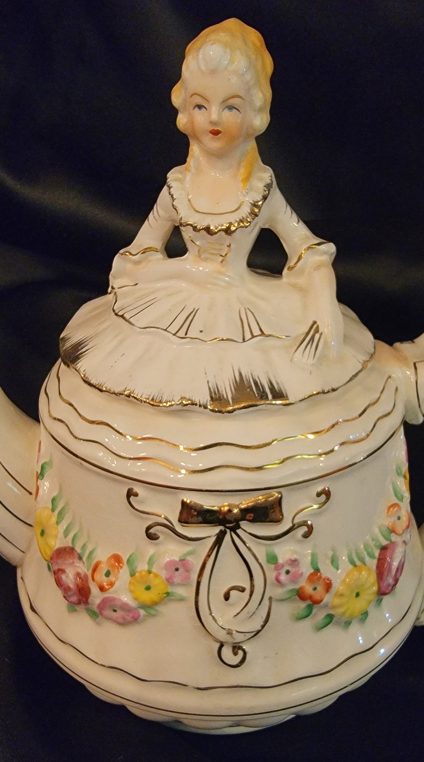 Vintage Betson Japan Victorian Lady And Butler Musical Teapot As Is