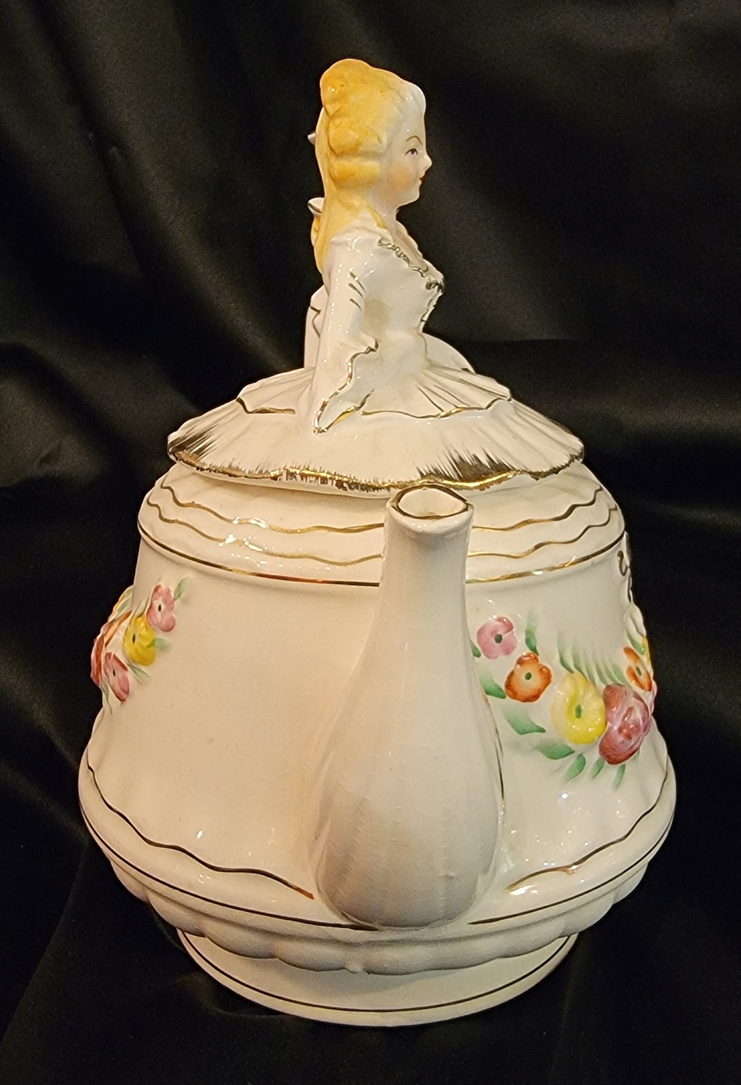 Vintage Betson Japan Victorian Lady And Butler Musical Teapot As Is