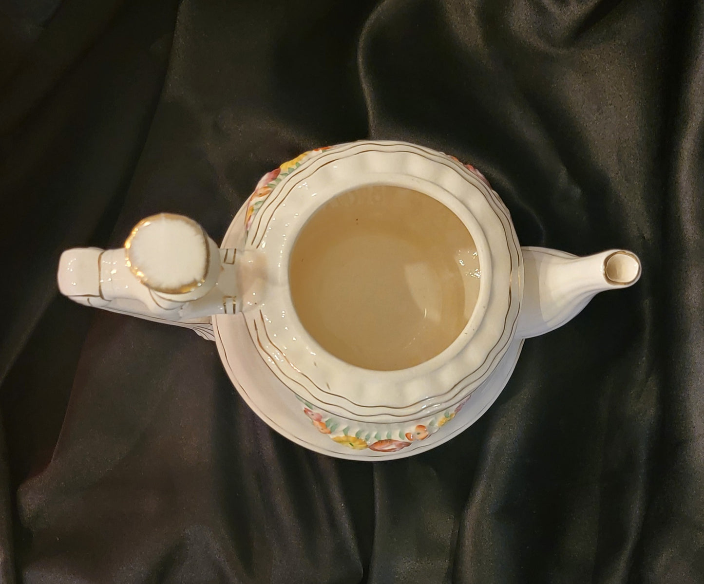 Vintage Betson Japan Victorian Lady And Butler Musical Teapot As Is