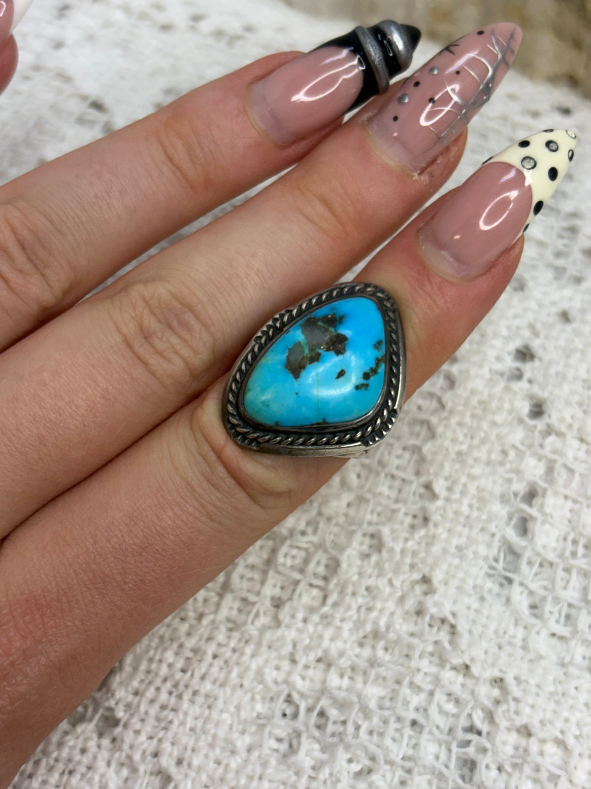 Navajo Vintage Kingman Turquoise sterling silver ring size 5.75