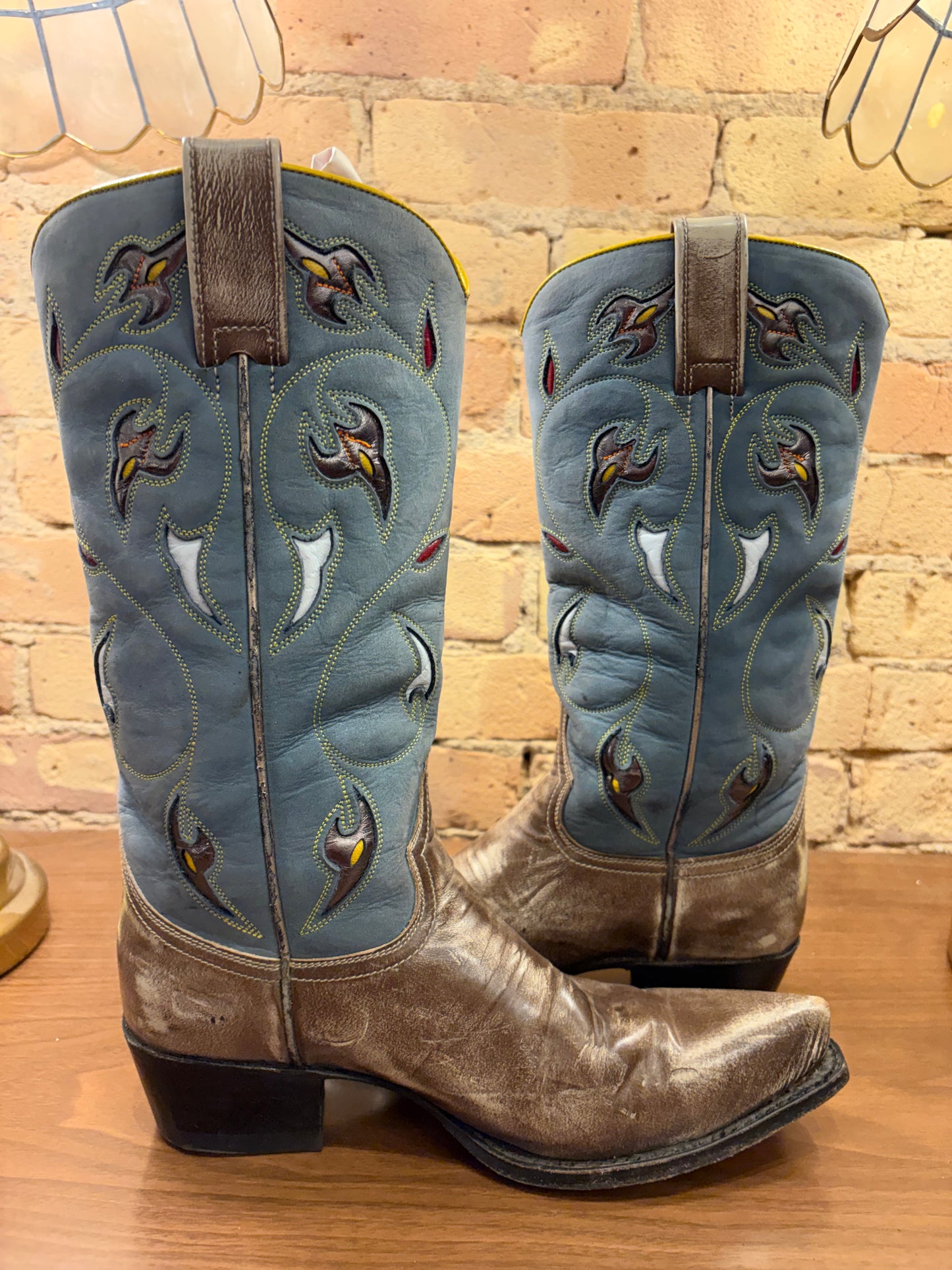 FRYE Tooled Inlaid Snip-toe Cowboy Boots 6