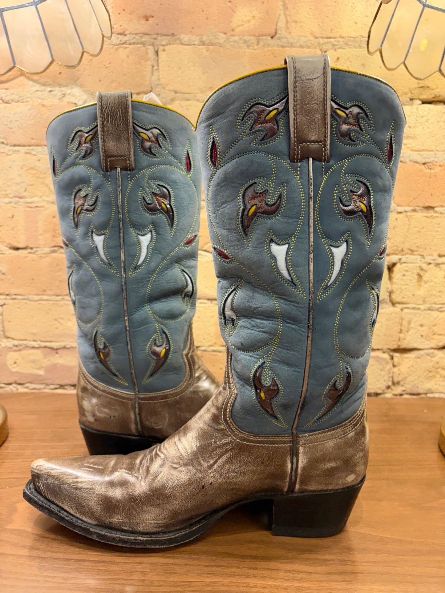 FRYE Tooled Inlaid Snip-toe Cowboy Boots 6