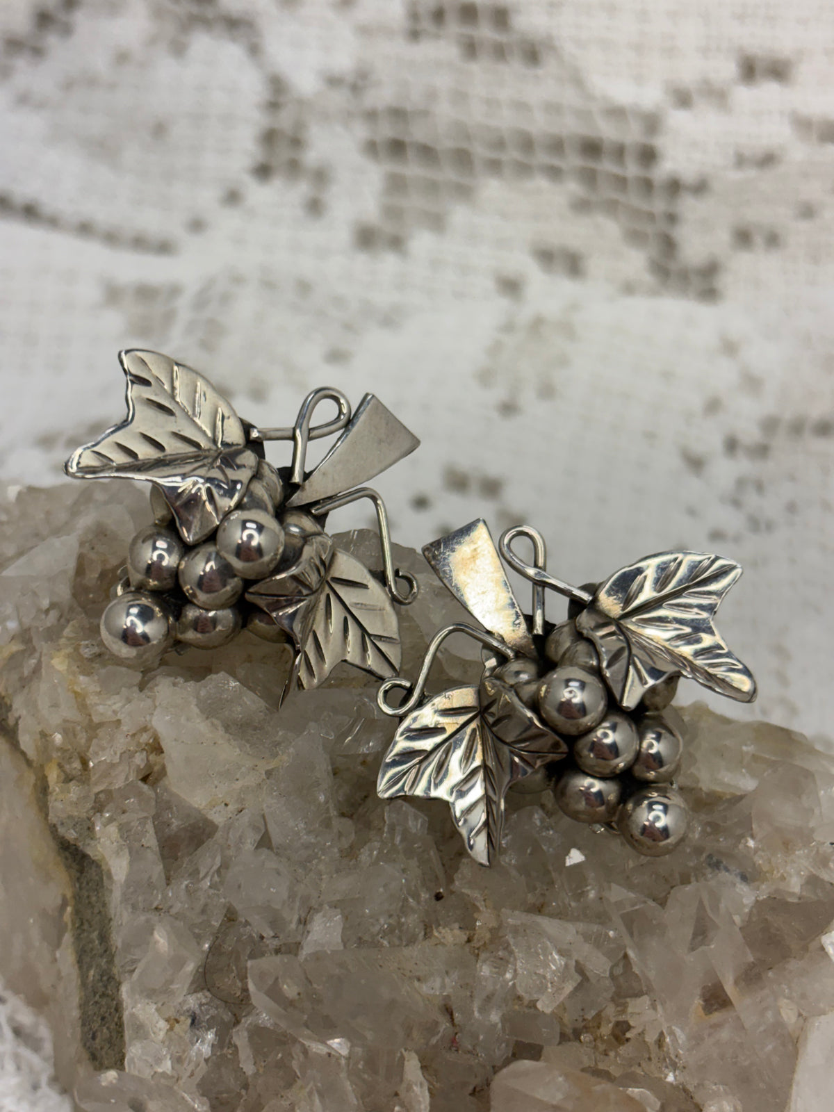Taxco Sterling Silver Grape clip on Earrings TV-125