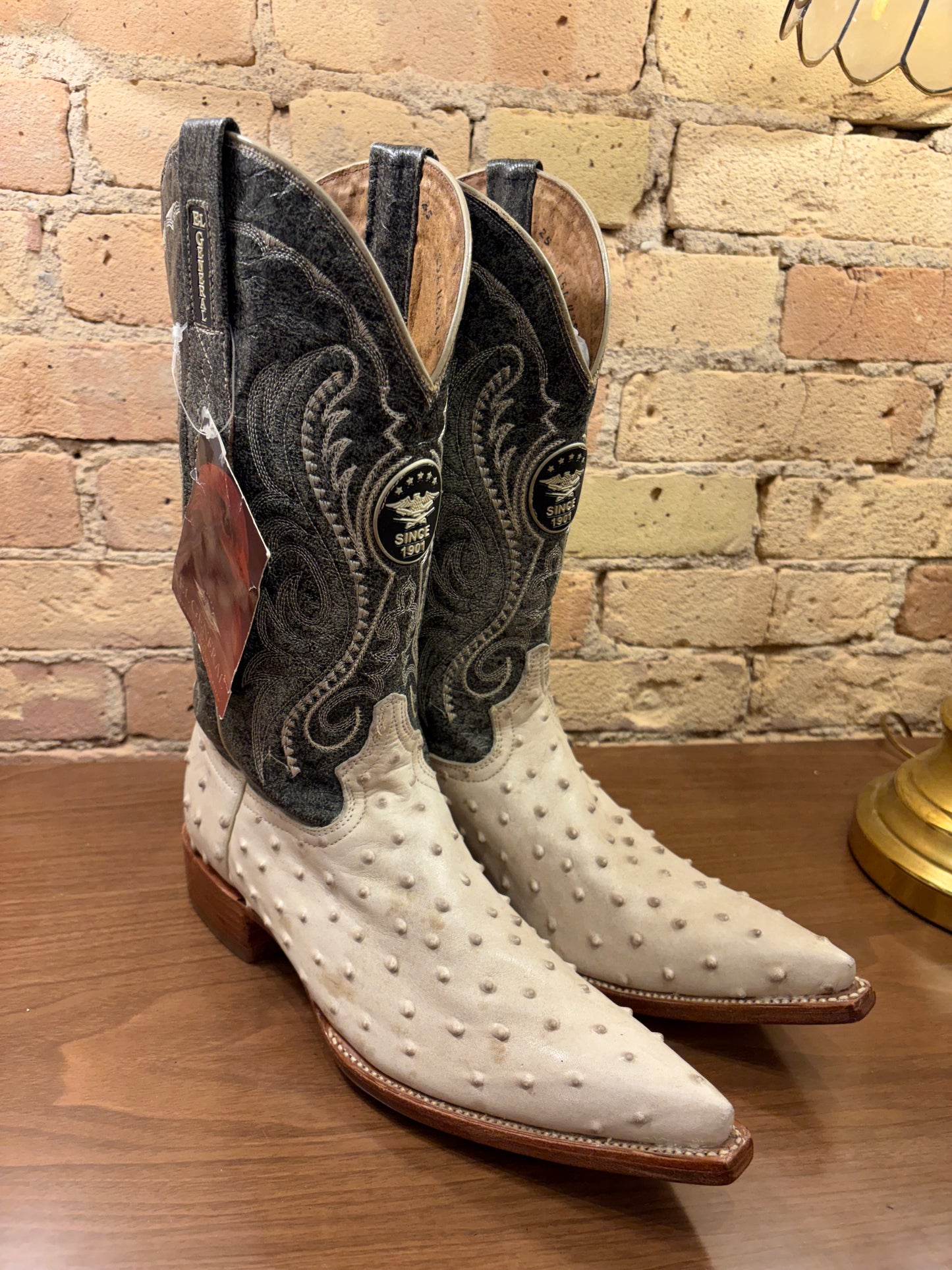 New El General Ostrich Leather Cowboy Boots 7