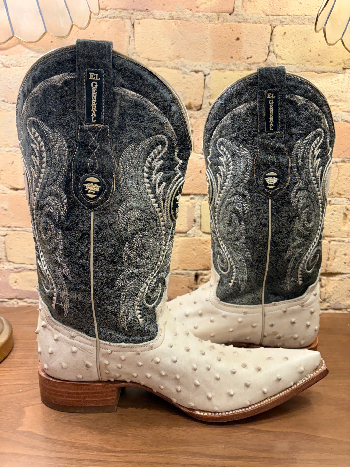 New El General Ostrich Leather Cowboy Boots 7
