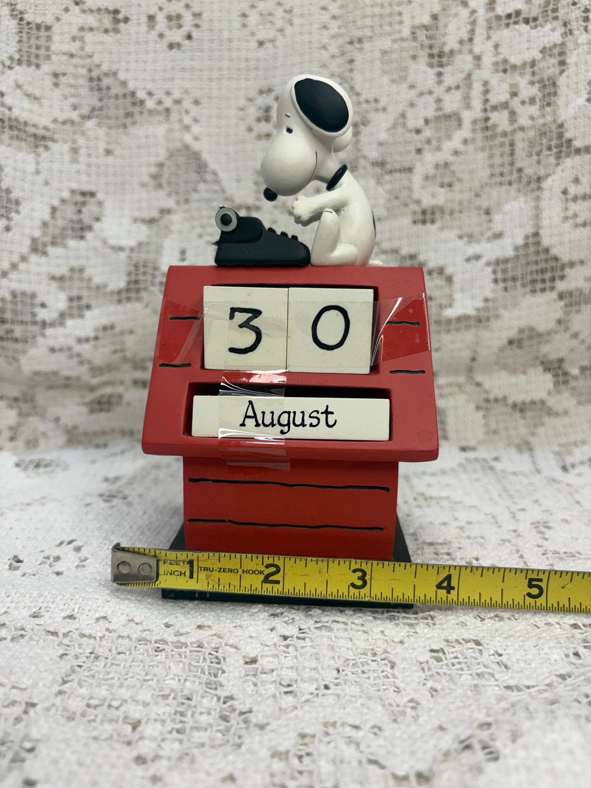 Vintage Hallmark Peanuts Snoopy Perpetual Calendar Complete set