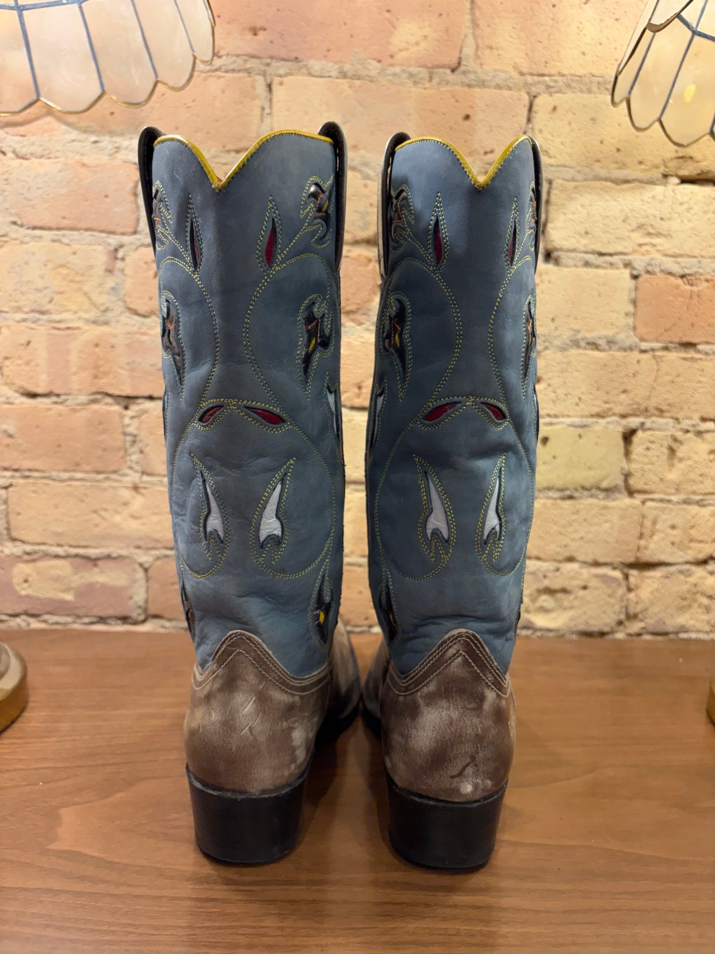 FRYE Tooled Inlaid Snip-toe Cowboy Boots 6