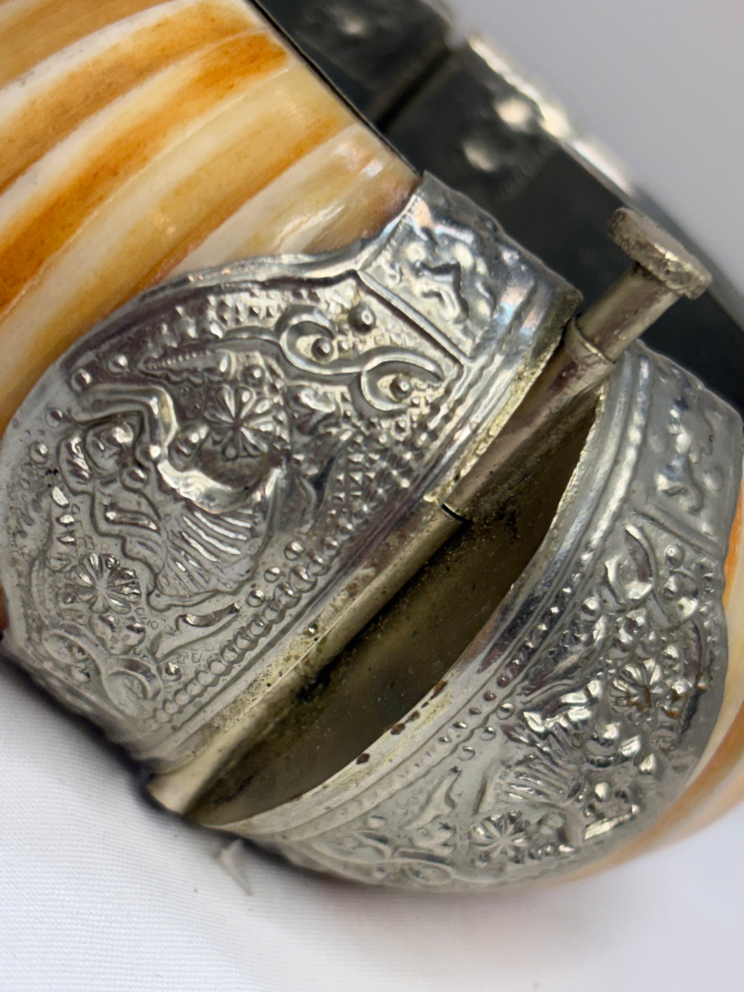 Multicolored orange Agate Hinged Bangle Bracelet