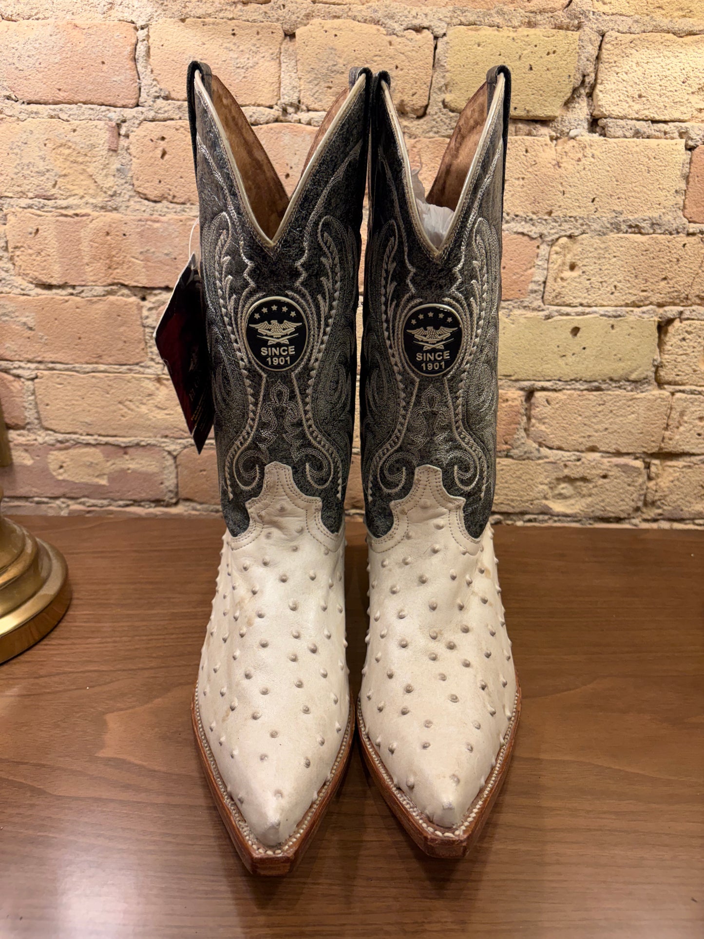 New El General Ostrich Leather Cowboy Boots 7