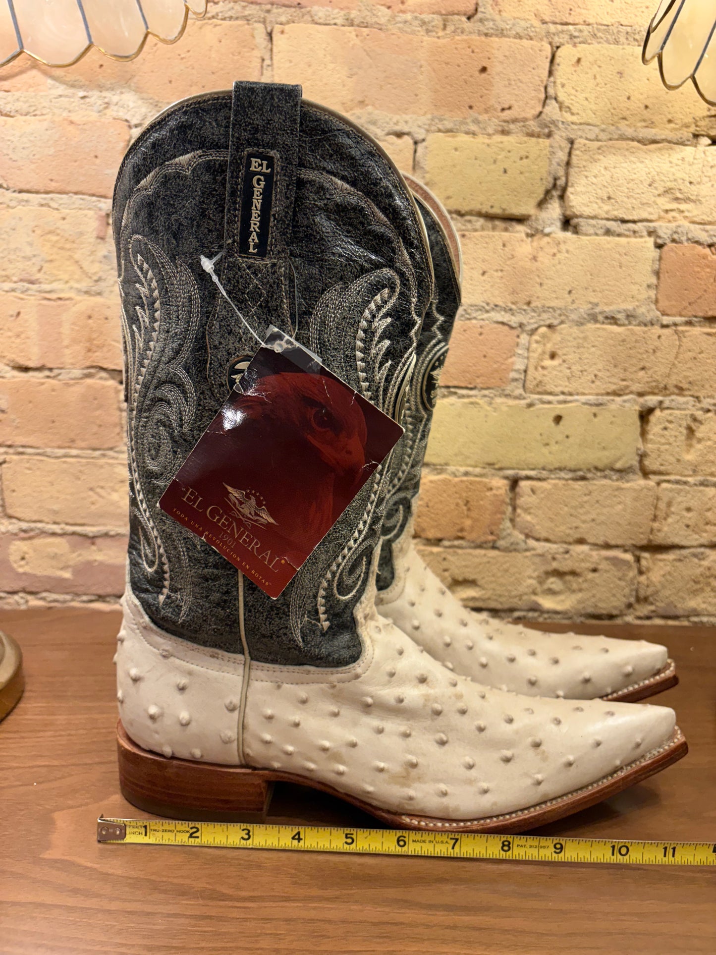 New El General Ostrich Leather Cowboy Boots 7