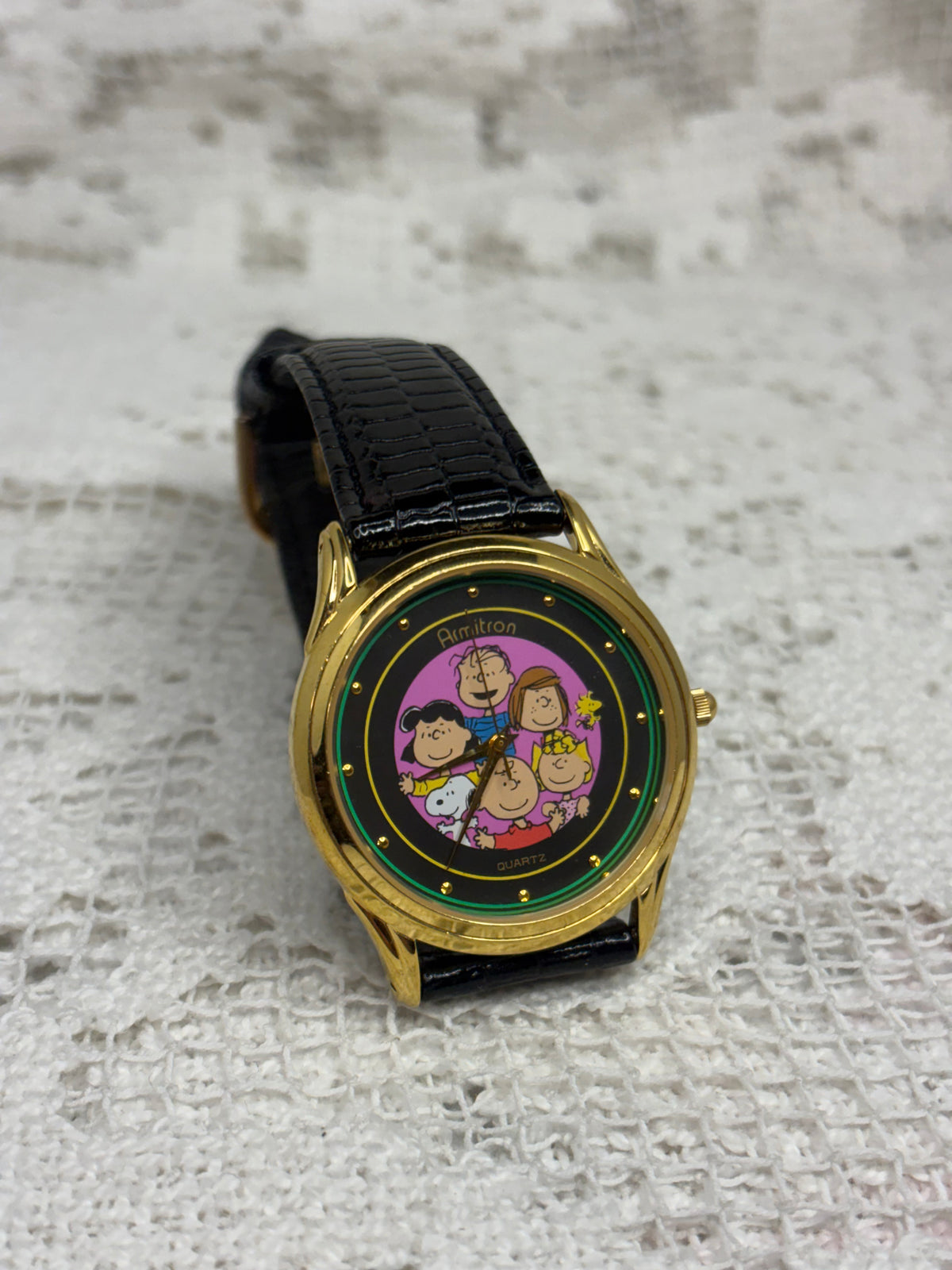 Armitron Quartz Peanuts Gang & Snoopy Watch