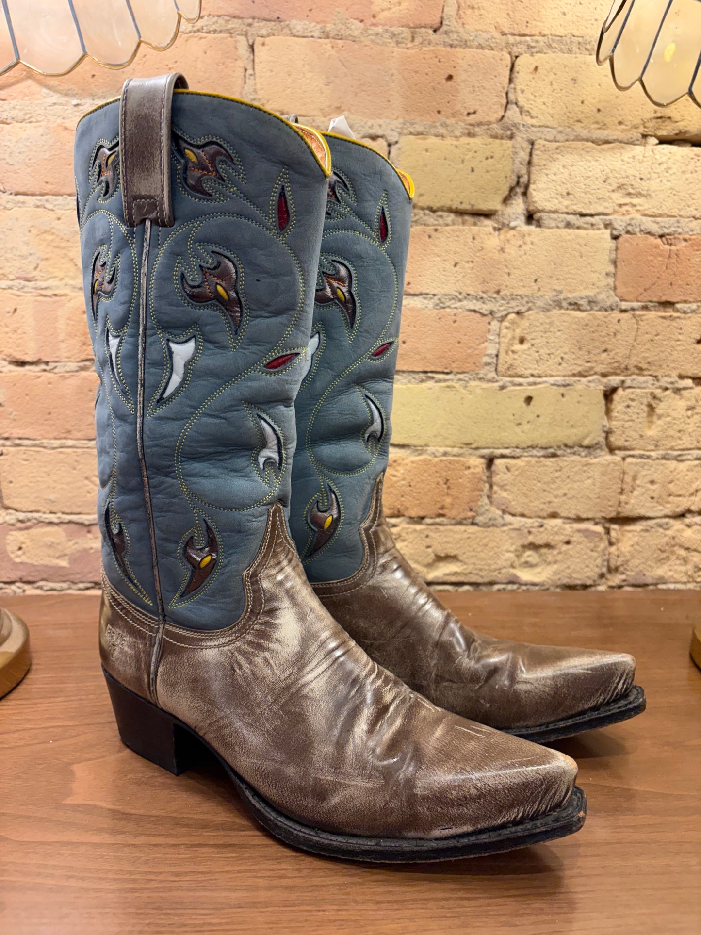 FRYE Tooled Inlaid Snip-toe Cowboy Boots 6