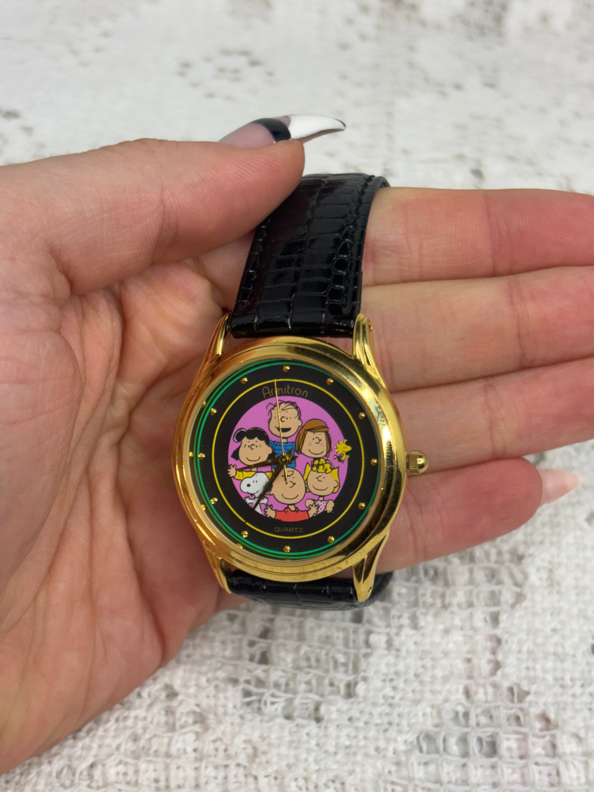 Armitron Quartz Peanuts Gang & Snoopy Watch