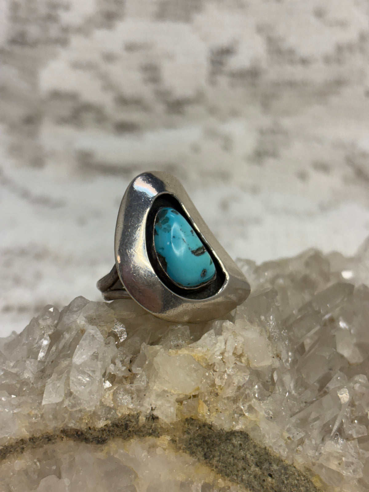 Vintage Navajo Sterling silver & Turquoise size 6 Shadowbox Ring