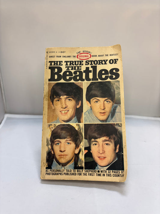 The True Story Of The Beatles paperback Bantan books first edition HZ2850 1964