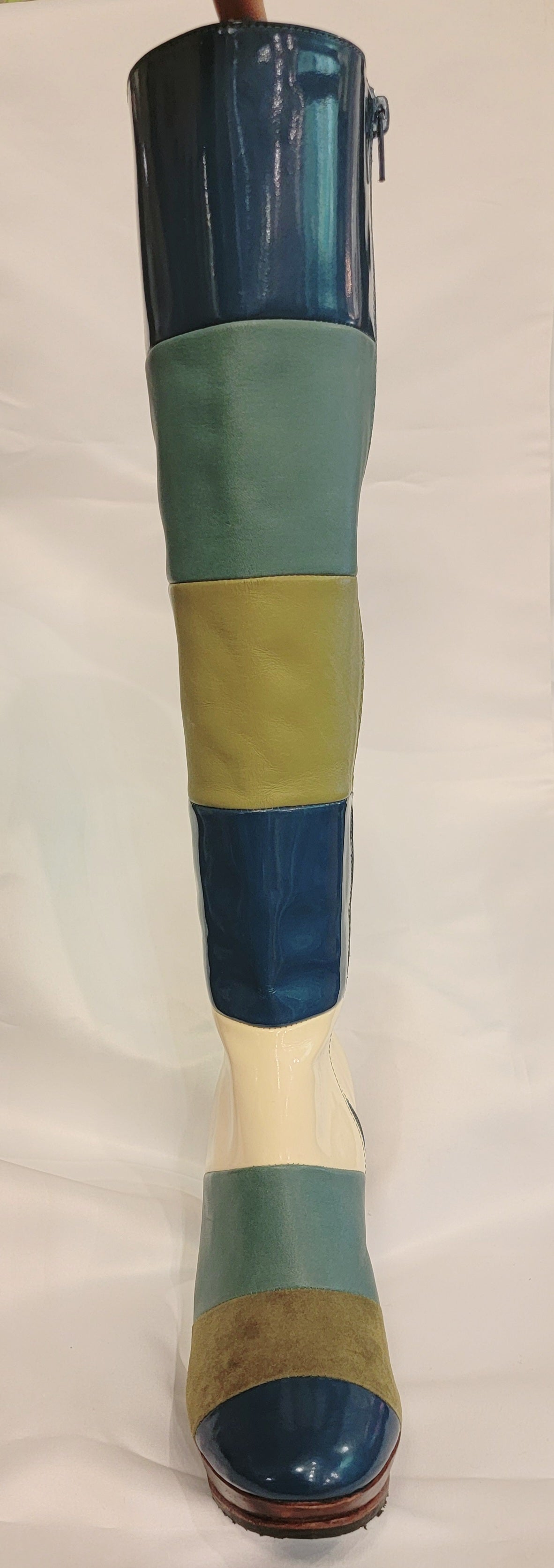 John Fluevog The Ishq Boots With Orgina Box,Dust Bag And Gift With Purchase