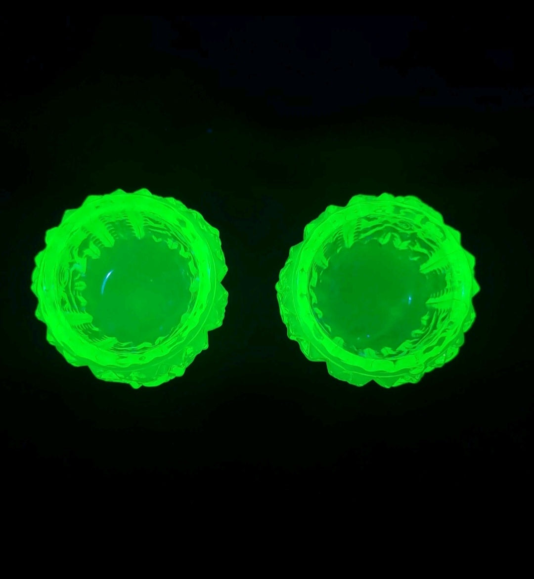 Vintage Set Of Two Vaseline Uranium Glass Rose Pattern Salt Cellars