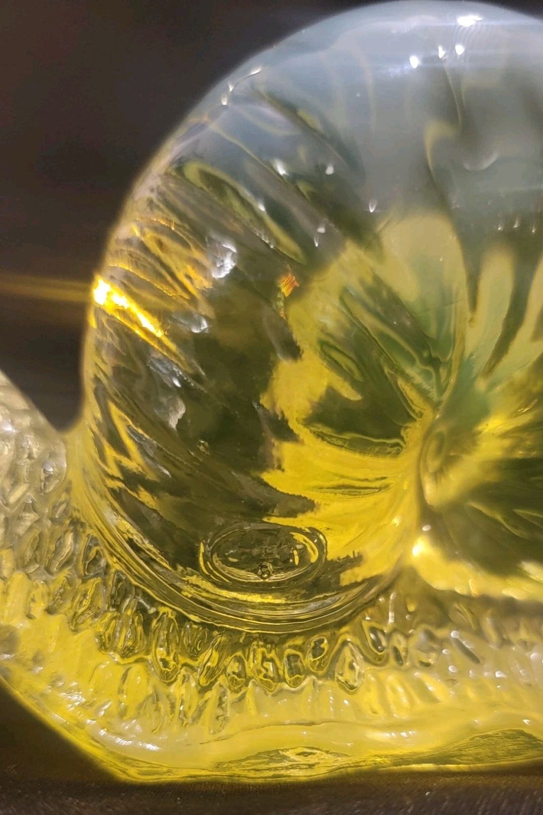 Vintage Glows Fenton Uranium  Vaseline Glass Snail Figurine