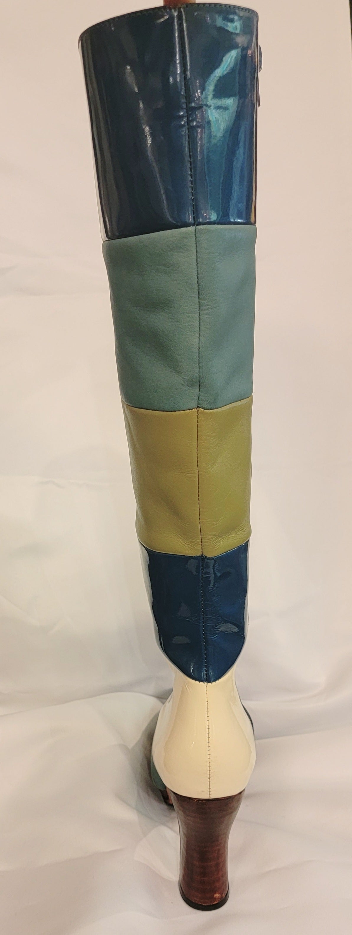 John Fluevog The Ishq Boots With Orgina Box,Dust Bag And Gift With Purchase