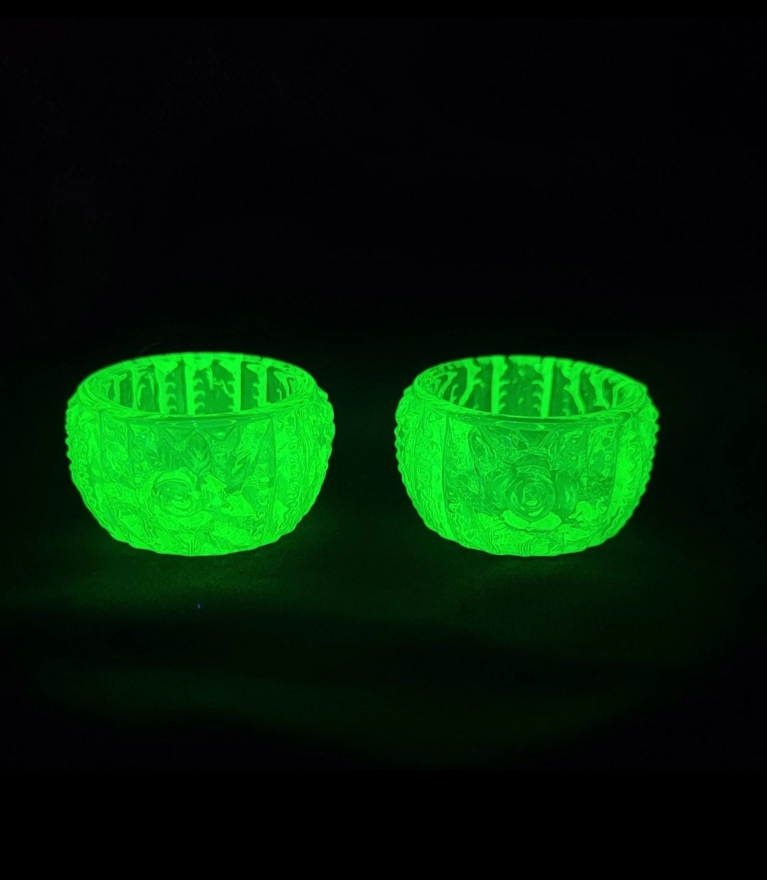 Vintage Set Of Two Vaseline Uranium Glass Rose Pattern Salt Cellars