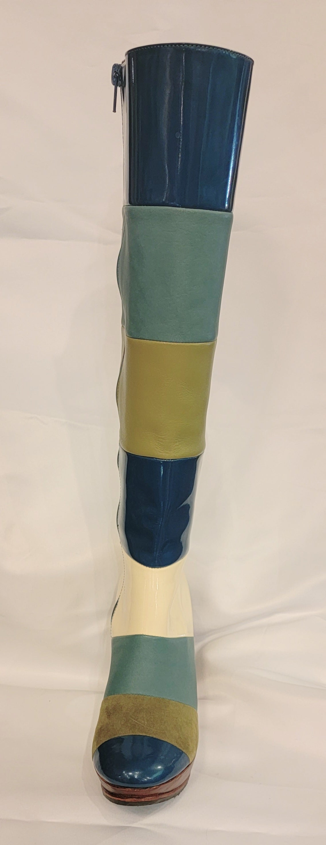 John Fluevog The Ishq Boots With Orgina Box,Dust Bag And Gift With Purchase