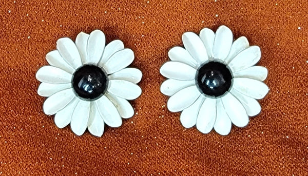 Emmons Vintage Enamel Black & White Retro Daisy Brooch And Clip Earrings