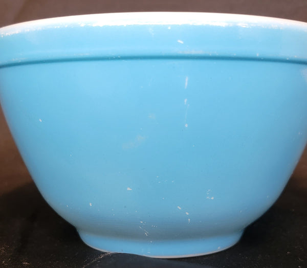 Vintage 1940's Pyrex Primary Blue Bowl