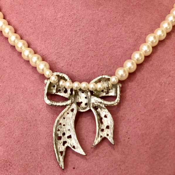 Vintage Costume Pearl and Rhinestone Bow Necklace